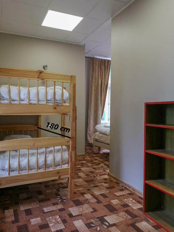 Villa Kadriorg Hostel ทาลลินน์ ภายนอก รูปภาพ